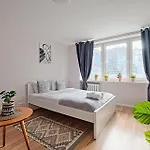 Daire Oasis 2 In Center Downtown Varşova